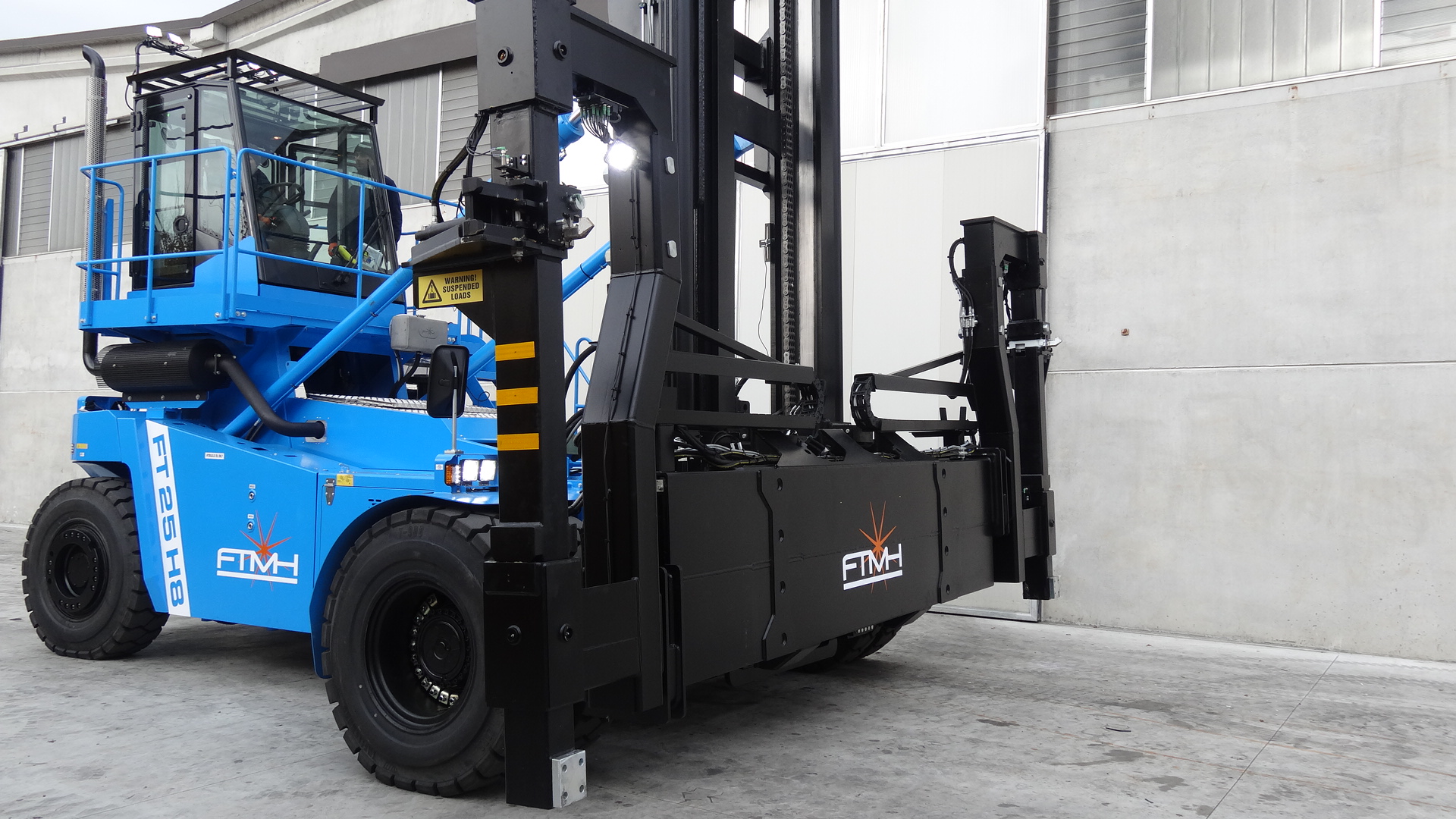 Empty container handler FTMH FT25 H8 DB