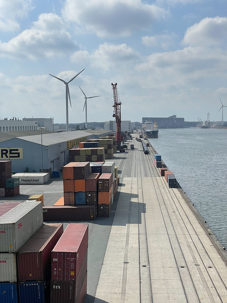 Hafenmobilkran Italgru 4200 E