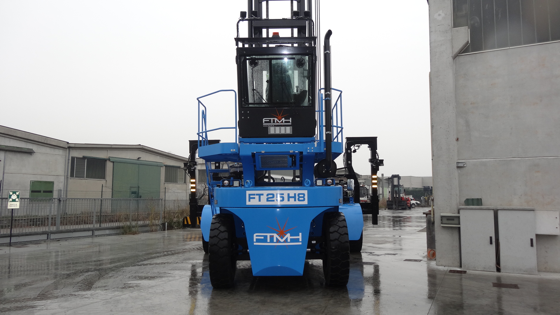 Leercontainerstapler FTMH FT25 H8 DB